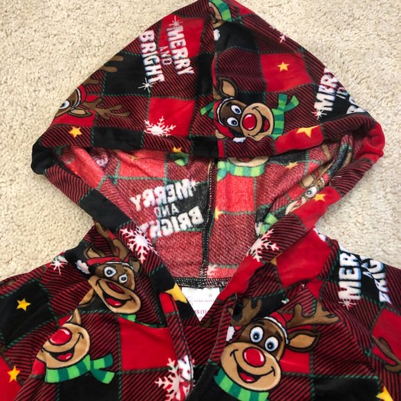 NWT No Boundaries Women's "Merry & Bright" Christmas Plush Pullover Hoodie - Picture 4 of 14